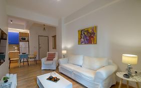 Nice 1Bd Apartment Close To Metro Station Ampelokipoi