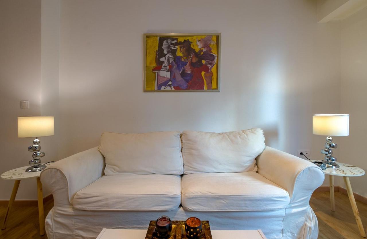 Nice 1Bd Apartment Close To Metro Station Ampelokipoi Atenas Exterior foto